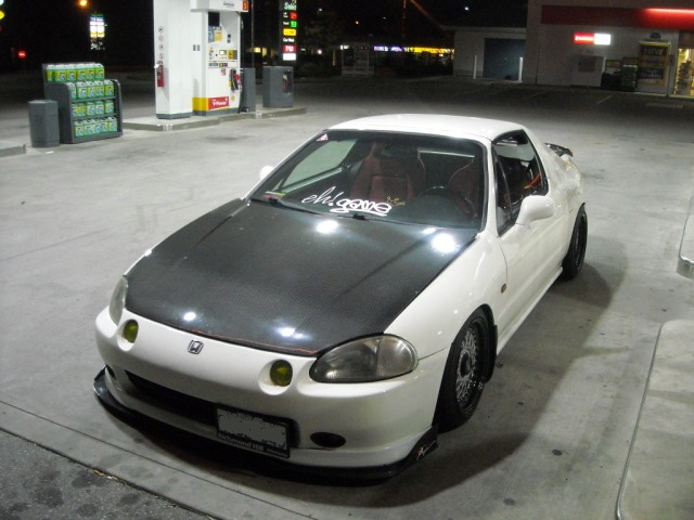 This makes me want to do a nice wheel and fitment setup on my del sol